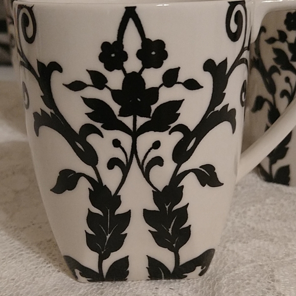☕Mugs by Coventry☕  VINTAGE - Picture 2 of 3